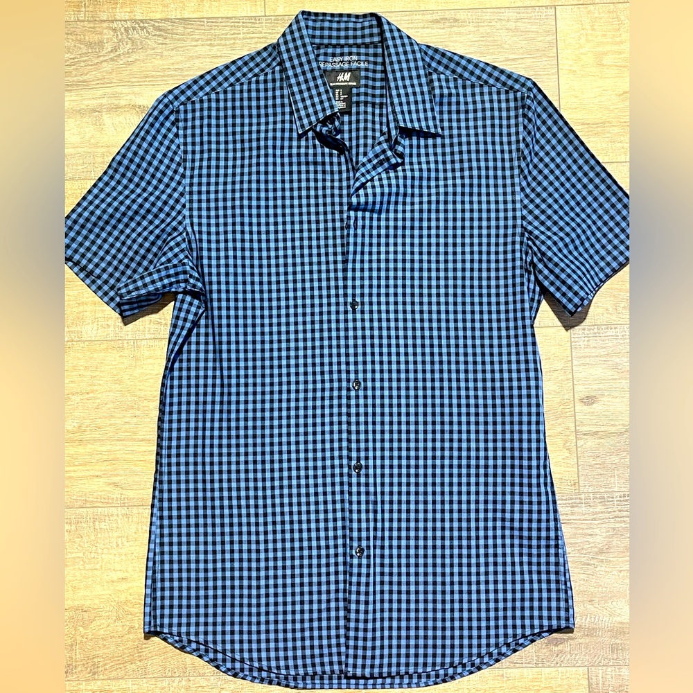 H&M Mens Button Up Shirt
